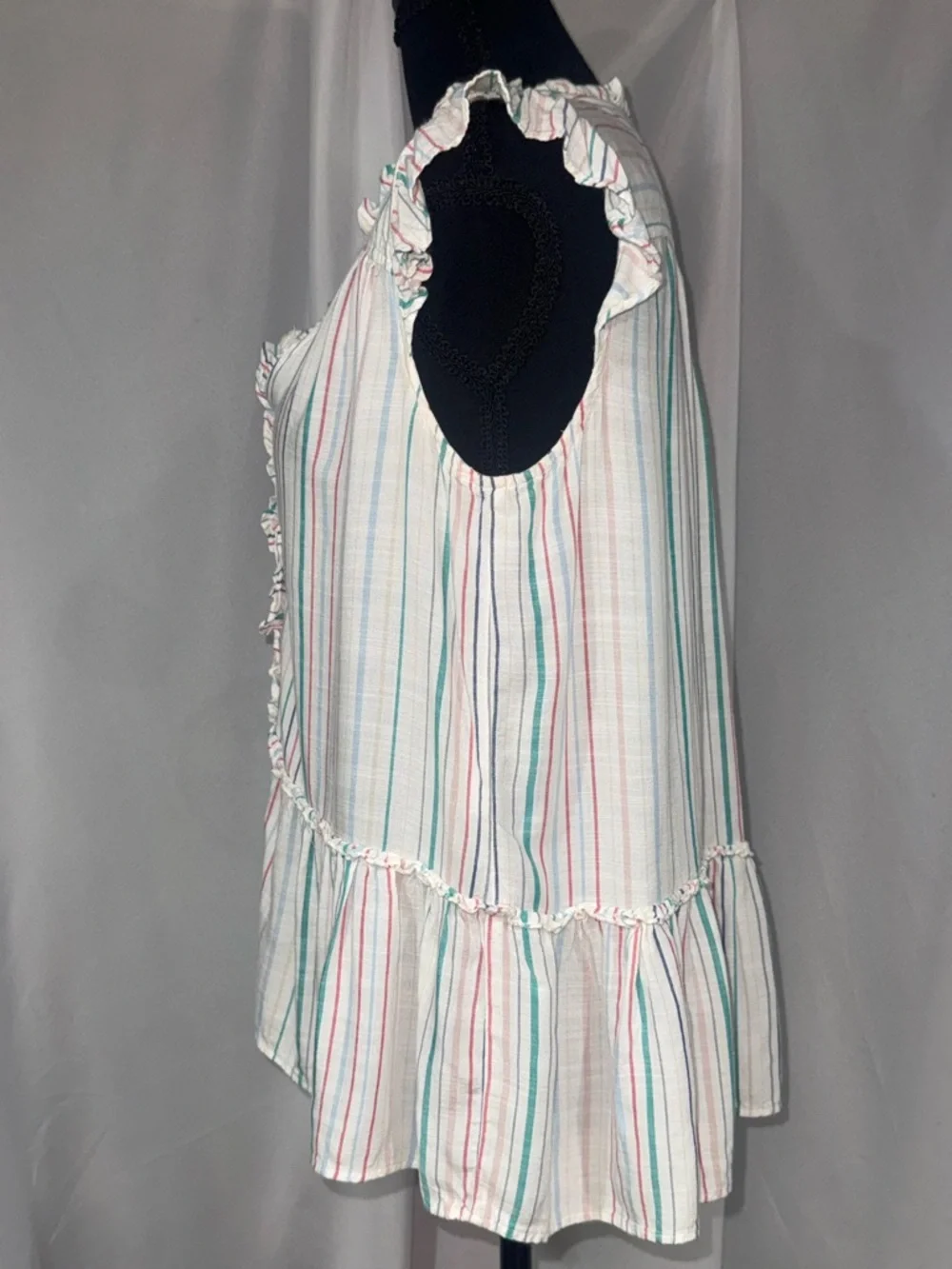 Jessica Simpson Multicolor Striped Sleeveless Top - Picture 3 of 8